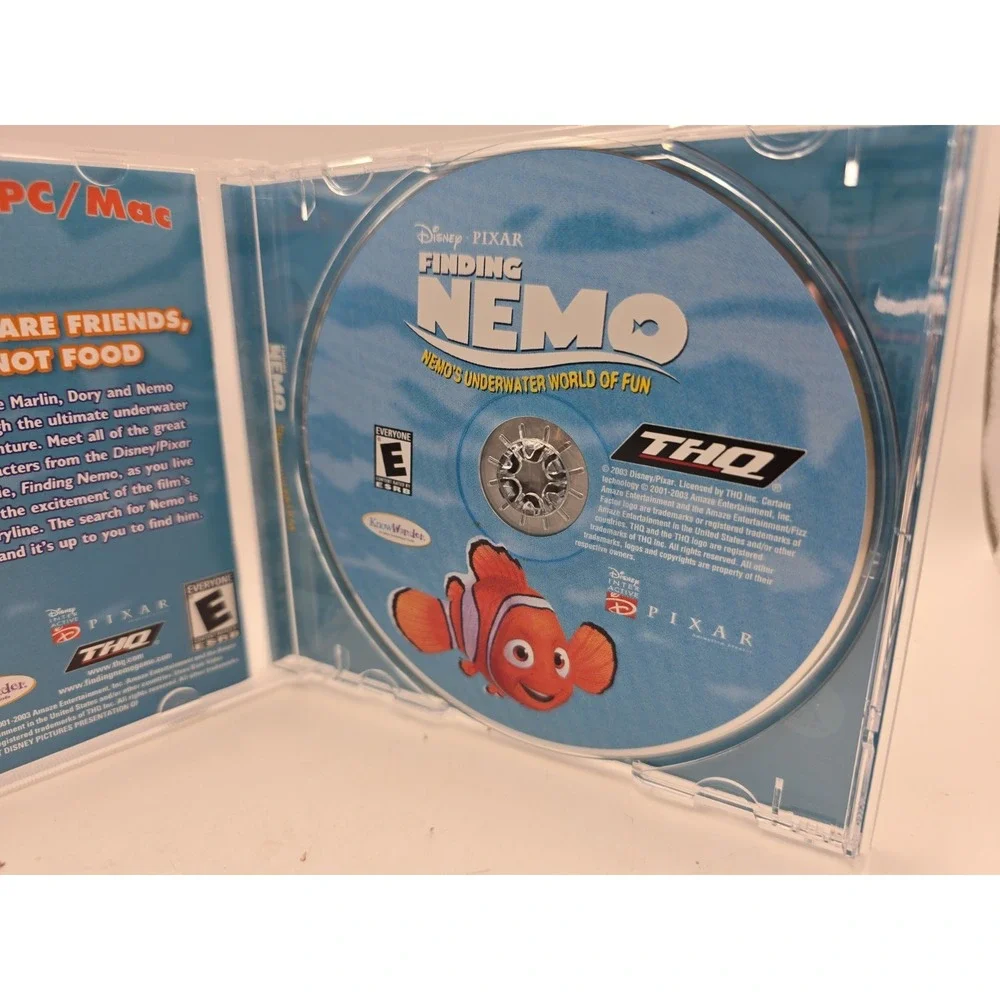 Disney Pixar Finding Nemo Underwater World Of Fun PC Mac CD-ROM 2003 THQ Game